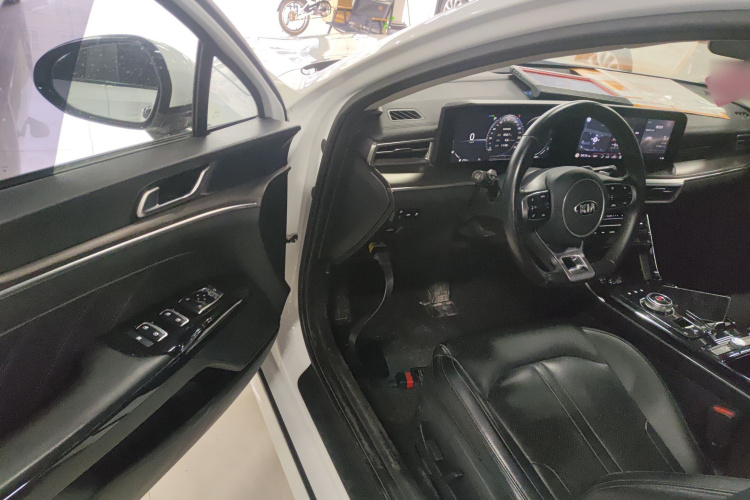 起亚K5 2020款 270T CVVD 豪华科技版中控内饰20