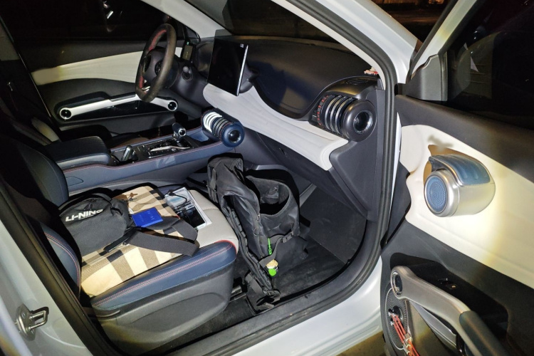 比亚迪 元PLUS 2022款 510KM 旗舰型局部细节9005