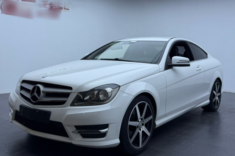 奔驰C级(进口) 2013款 C 180 轿跑版车身外观1