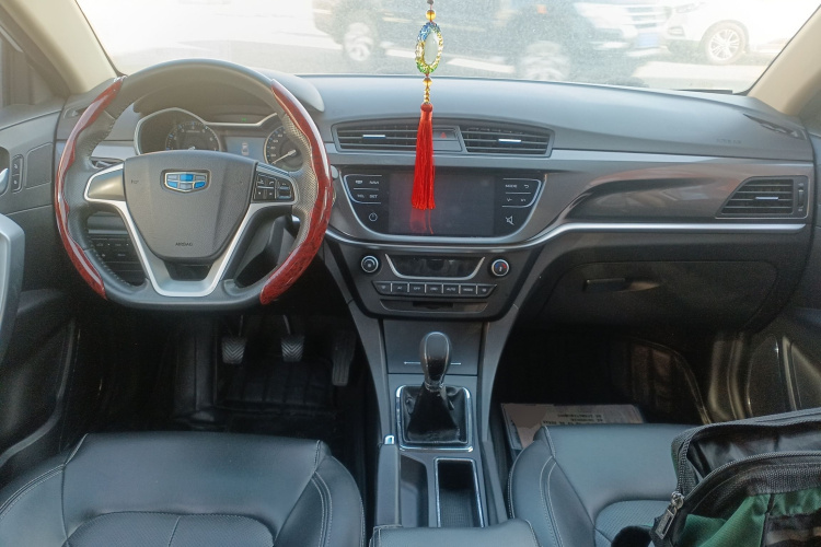 吉利汽车 帝豪 2017款 三厢百万款 1.5L 手动向上版中控内饰12