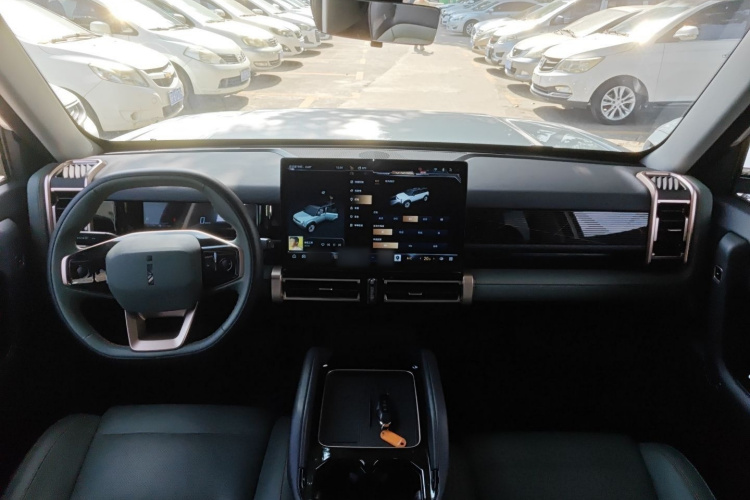 奇瑞iCAR 03 2024款 401km 两驱标准进阶版中控内饰7002