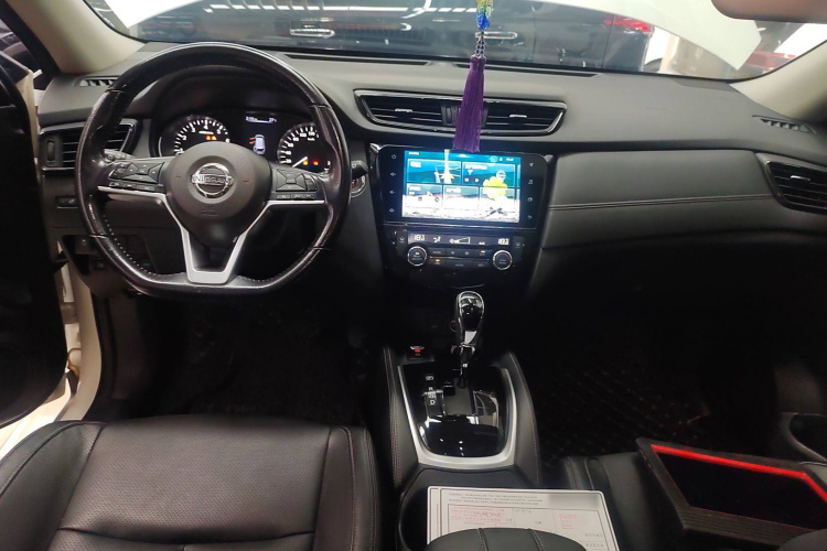 日产 奇骏 2020款 2.0L XL ITS CVT 2WD智联舒适版中控内饰12