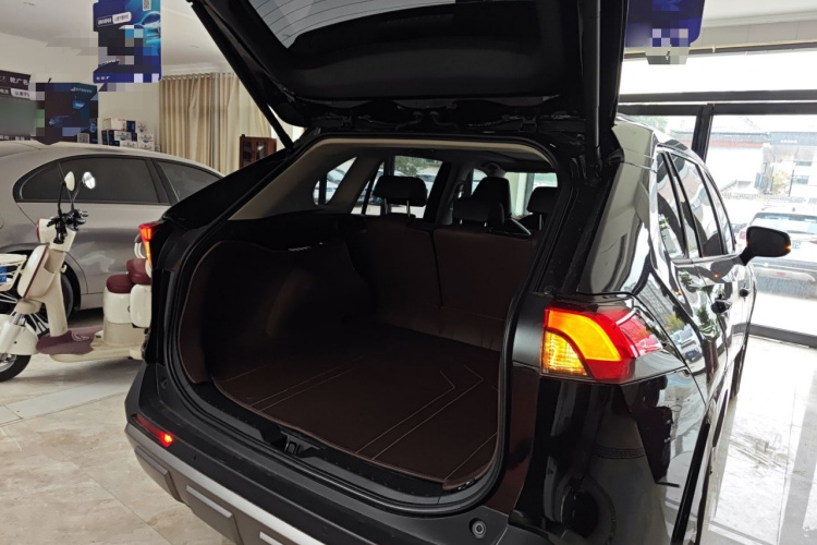 丰田 RAV4荣放 2024款 2.0L CVT两驱风尚Plus版局部细节23