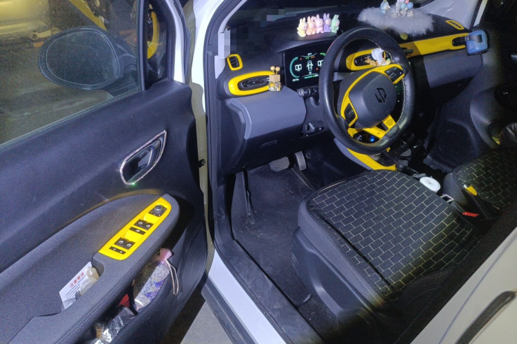 零跑汽车 零跑T03 2021款 400轻享版 三元锂中控内饰20