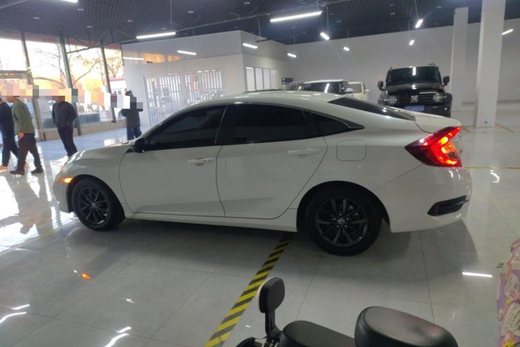 本田 思域 2019款 220TURBO CVT劲动版 国VI车身外观4