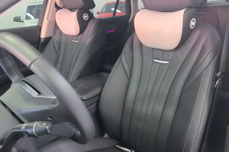 红旗H5 2024款 2.0T 自动智联旗畅版中控内饰19