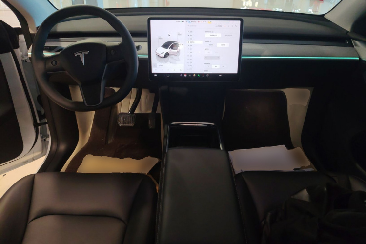 特斯拉 Model Y 2024款 后轮驱动版中控内饰12