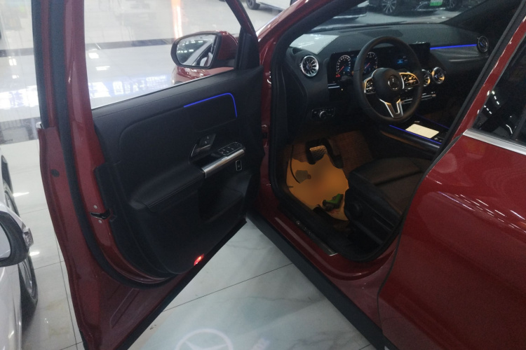 奔驰GLA 2022款 改款 GLA 200中控内饰7003