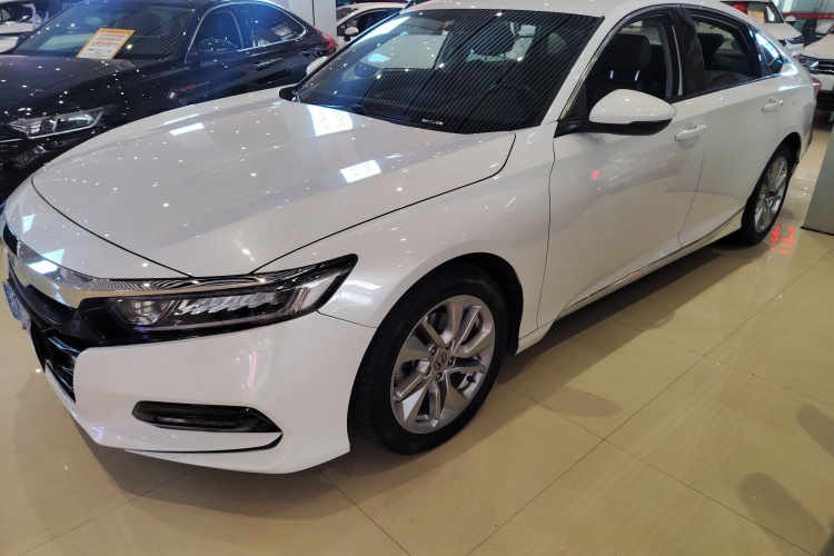 本田 雅阁 2018款 260TURBO 精英版 国VI车身外观6003