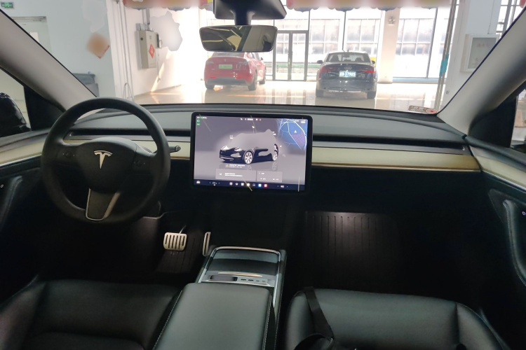 特斯拉 Model Y 2022款 改款 后轮驱动版中控内饰12