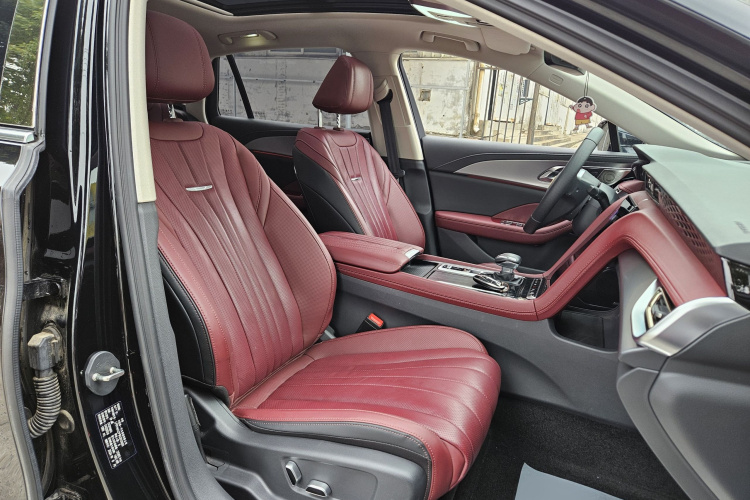 红旗H5 2024款 2.0T 自动智联旗畅版局部细节41