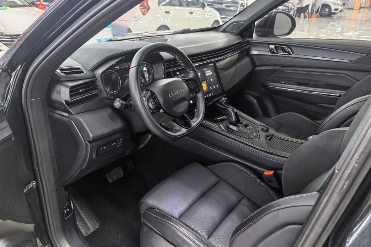 领克01 2021款 2.0TD 四驱暗夜版中控内饰7002