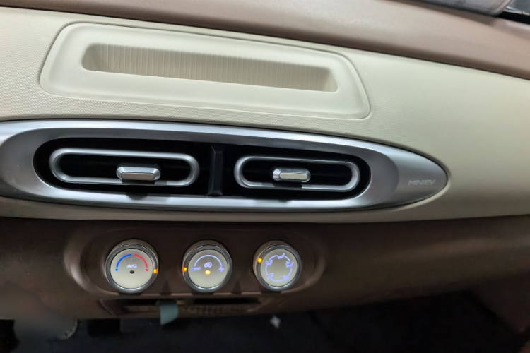 五菱汽车 宏光MINIEV 2025款 四门版 进阶款局部细节16