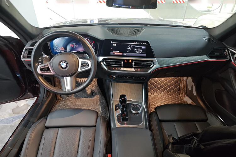 宝马4系 2022款 425i Gran Coupe M运动曜夜套装中控内饰12