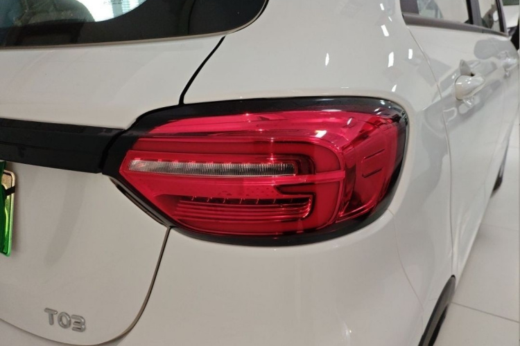 零跑汽车 零跑T03 2024款 200轻享版车身外观6006