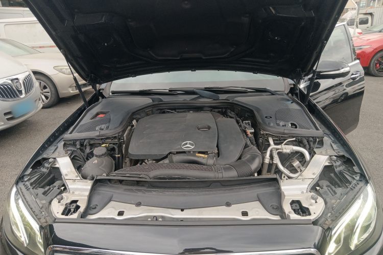 奔驰E级 2020款 改款 E 300 L 运动时尚型局部细节24