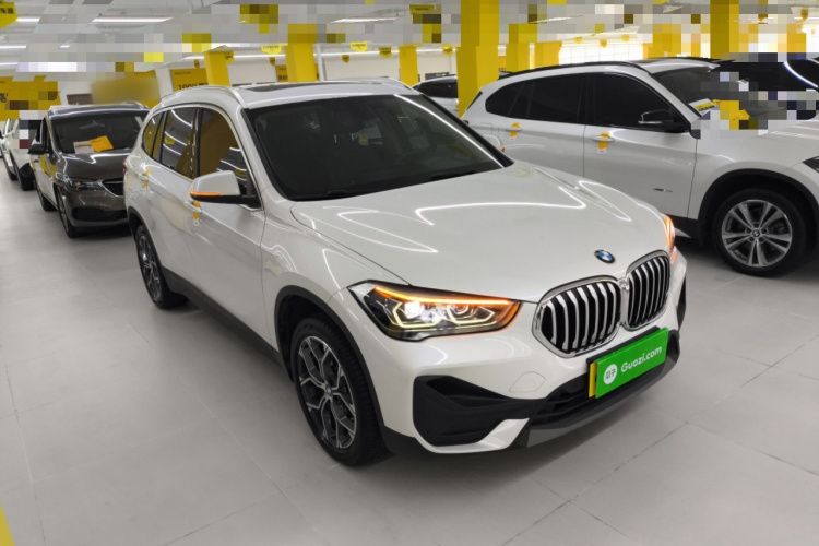 宝马X1 2021款 改款 sDrive25Li 领先型车身外观6002