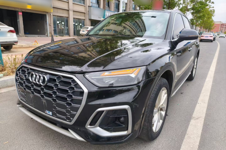 奥迪Q5L 2021款 40 TFSI 豪华动感型车身外观6003
