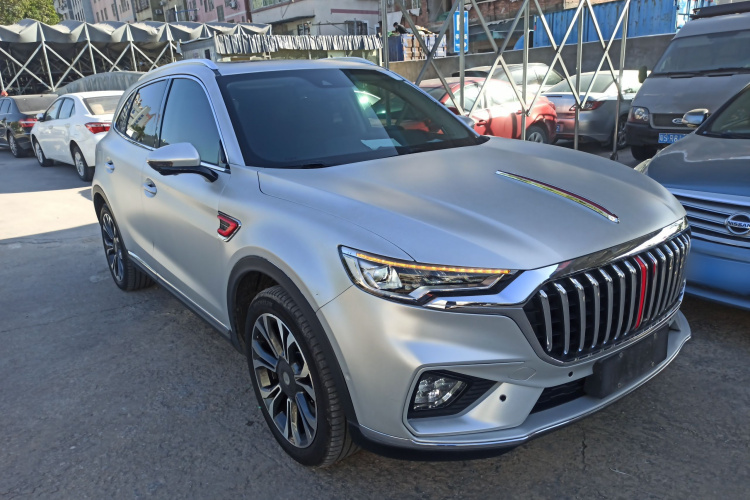 红旗HS5 2019款 2.0T 智联旗领四驱版车身外观3