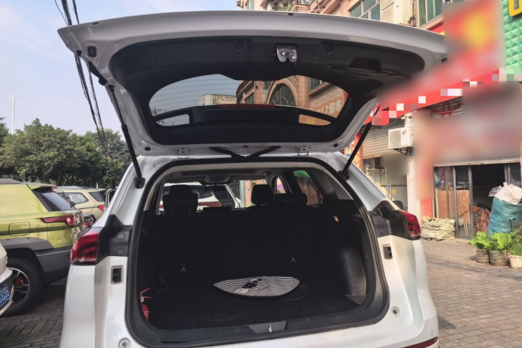 哈弗H6 2021款 国潮版 1.5T 自动都市版机舱底盘23