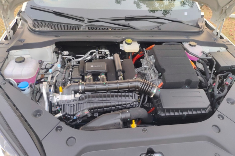 比亚迪 海豹06新能源 2025款 DM-i 智驾版 120KM尊荣型局部细节24