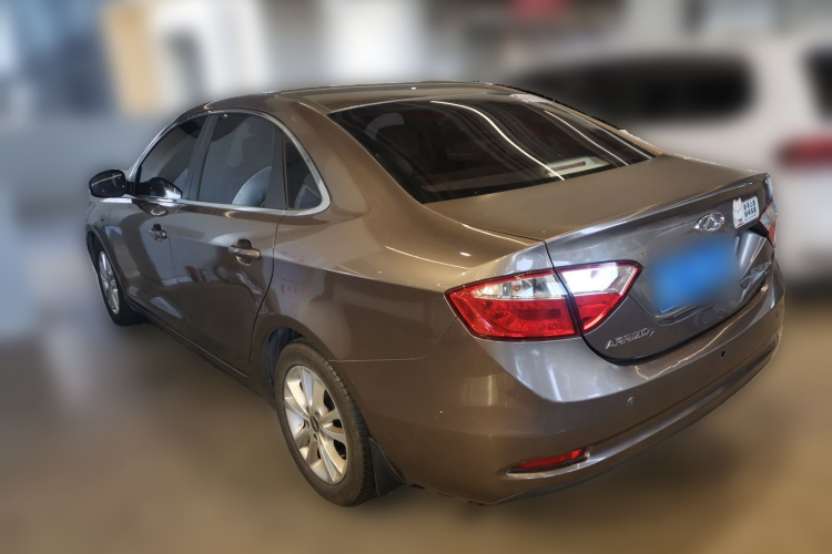 奇瑞 艾瑞泽7 2013款 1.6L CVT致享版车身外观5