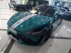 小米汽车 小米SU7 Ultra 2025款 Ultra