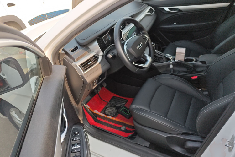 吉利汽车 帝豪 2020款 1.5L CVT舒适型中控内饰7003
