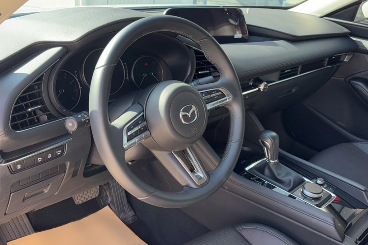 马自达3 昂克赛拉 2022款 2.0L 自动质雅版中控内饰7002