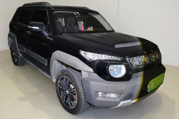 北京BJ20 2016款 1.5T CVT豪华型车身外观3