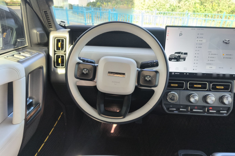 奇瑞iCAR V23 2025款 401两驱智驾版中控内饰13