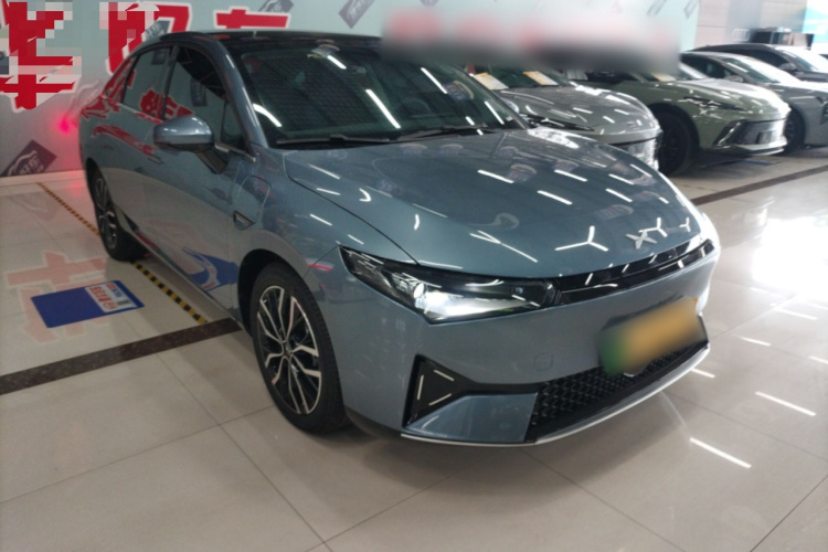 小鹏P5 2022款 460E+车身外观3