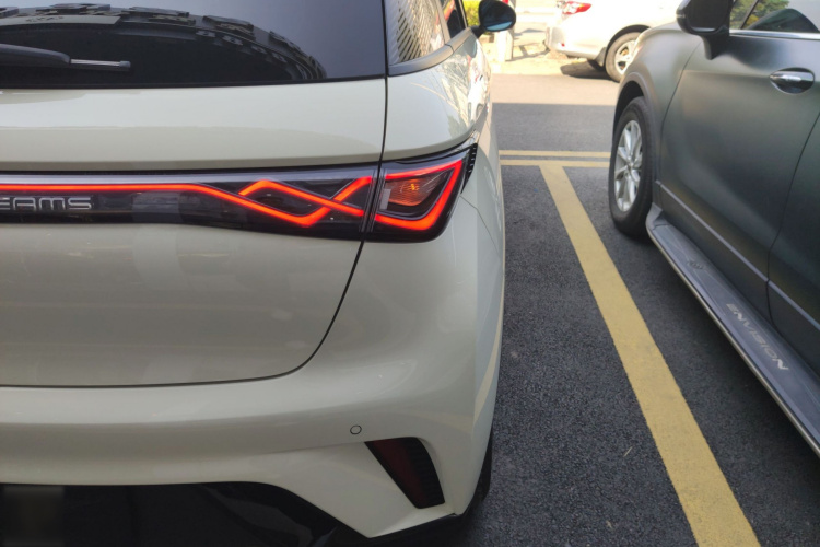 比亚迪 海豚 2024款 荣耀版 420km 时尚版车身外观6001