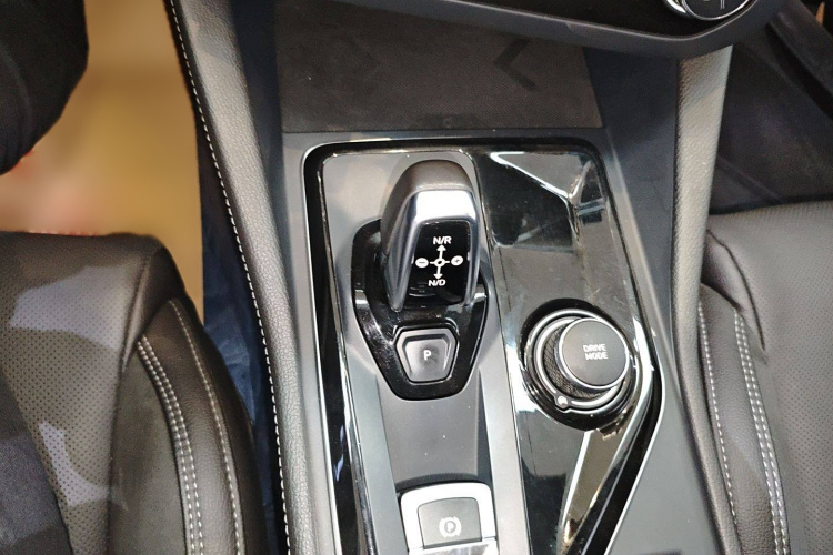 领克03 2021款 2.0TD 自动劲 冠军版局部细节18