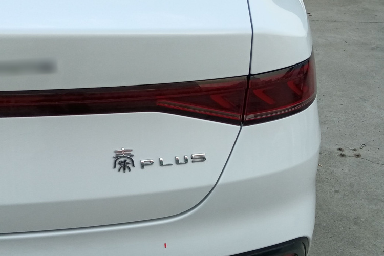 比亚迪 秦PLUS 2021款 EV 400KM 豪华型车身外观6007