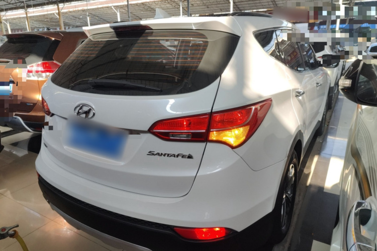 现代 胜达 2015款 2.0T 自动两驱智能型 5座车身外观7