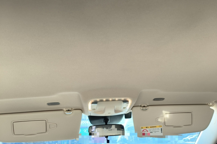 奔驰 威霆 2016款 2.0T 商务版局部细节22