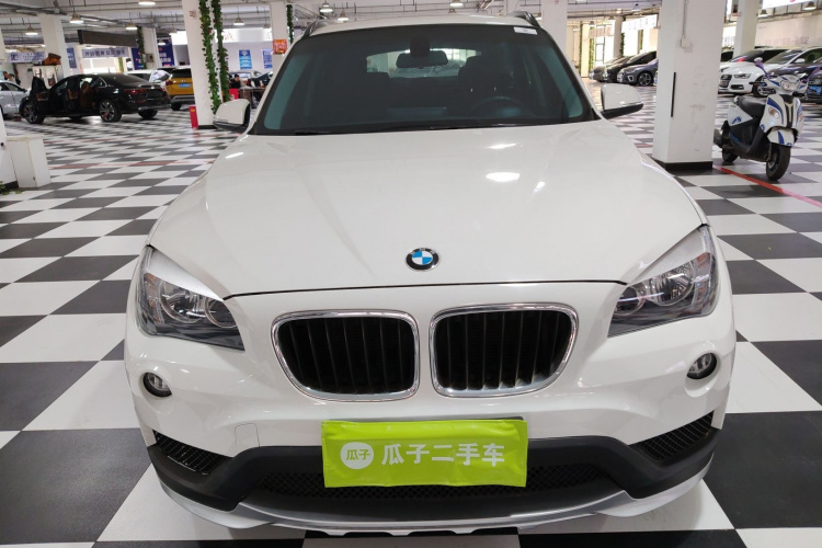 宝马X1 2014款 sDrive18i 时尚型车身外观2