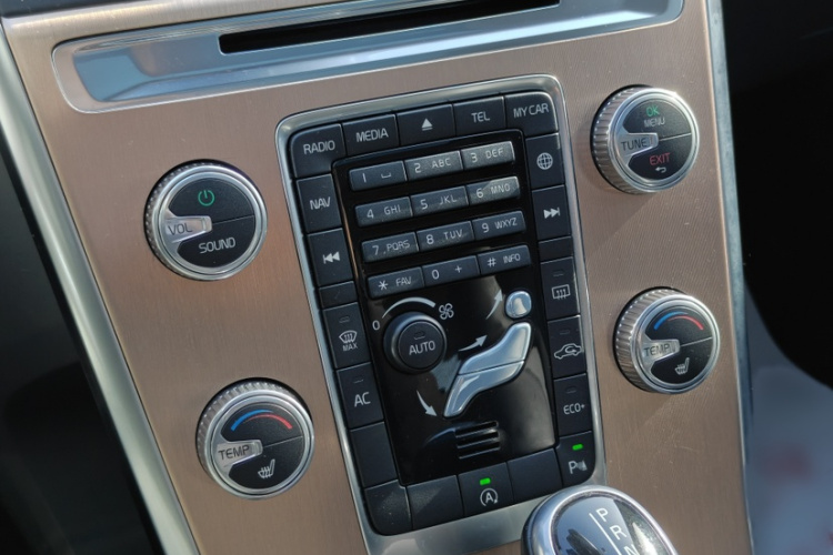 沃尔沃XC60 2015款 T5 智进版局部细节16