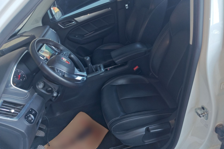 荣威RX5 2018款 20T 两驱手动旗舰版中控内饰19