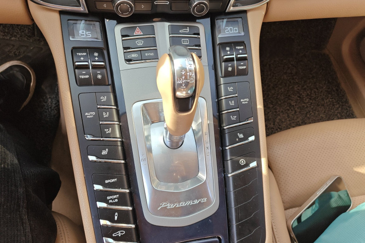 保时捷 2014款 Panamera 4 3.0T局部细节18