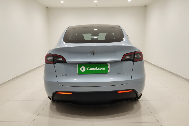 特斯拉 Model Y 2022款 改款 后轮驱动版车身外观6