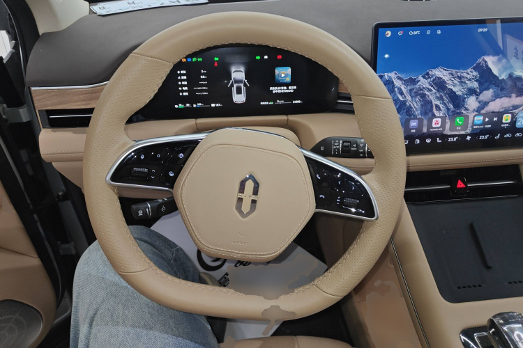 鸿蒙智行 问界M7 2024款 1.5T 智驾四驱Ultra版 5座中控内饰13