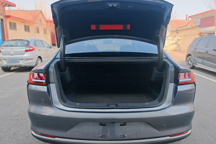 比亚迪 汉 2020款 DM 四驱性能版尊贵型局部细节23