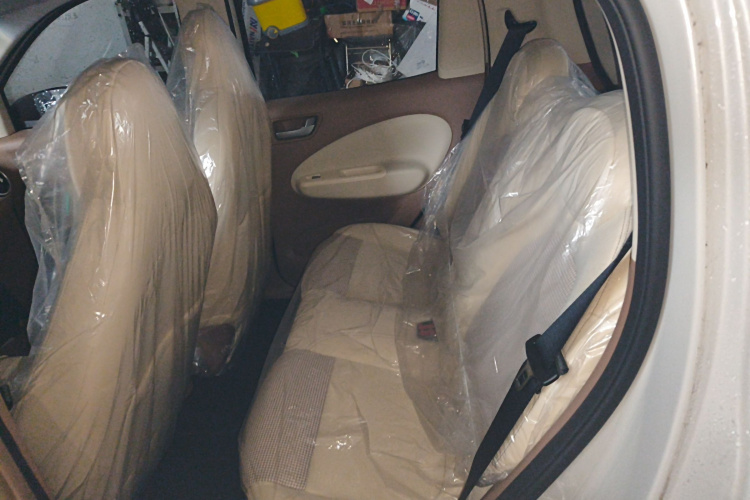 五菱汽车 宏光MINIEV 2025款 四门版 进阶款中控内饰21