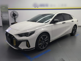 广汽传祺 影豹 2023款 270T DCT J15版