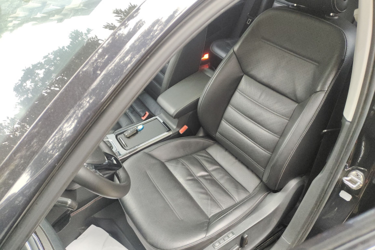 大众 帕萨特 2016款 330TSI DSG御尊版局部细节19