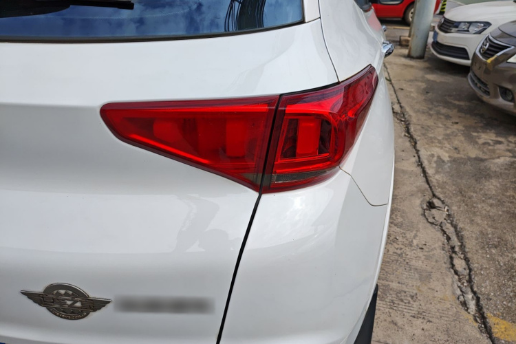 奇瑞 瑞虎7 2018款 1.5T 自动精英领先版 国V车身外观9