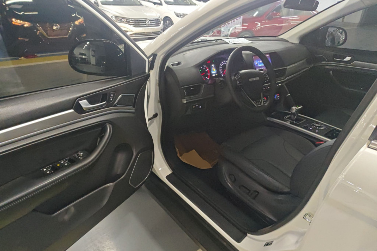 哈弗H6 2019款 运动版 1.5T 自动两驱精英型 国VI中控内饰20