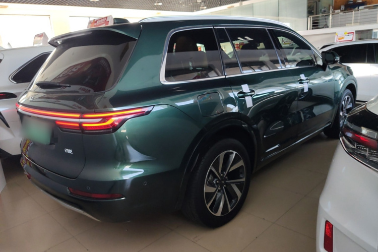 理想汽车 理想ONE 2021款 增程6座版车身外观7